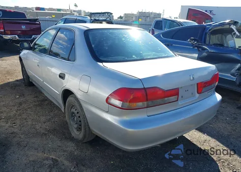 2001 Honda Accord Value Package из США, поврежденный, VIN 1HGCF86601A065949